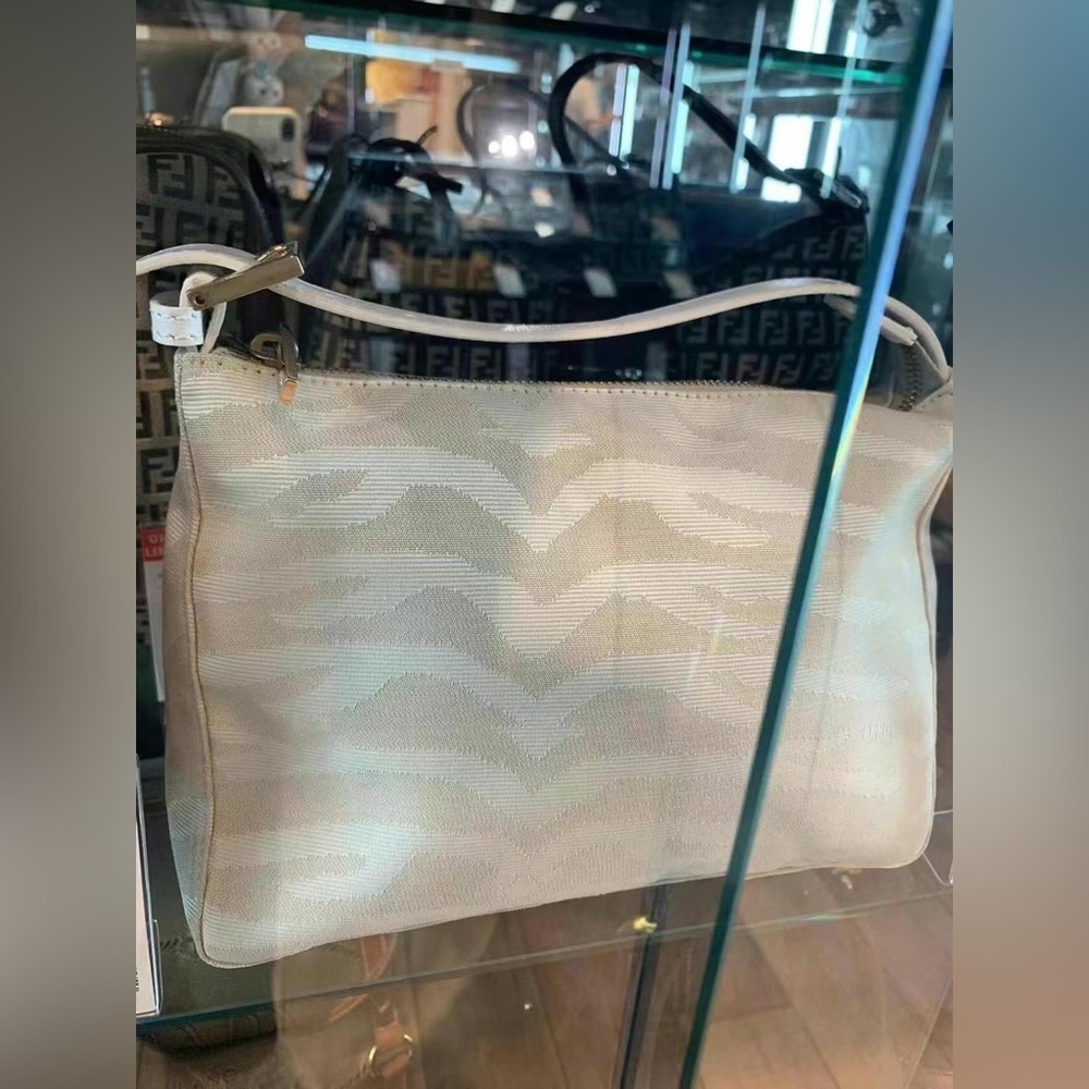 🤍Fendi Tiger Print Canvas Handbag